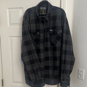 DIXXON 2XLT gently worn Dark Plaid Men's Button Down Shirt